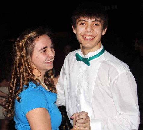 Students enjoy the jazz at this year's swing dance. Photo by Hope Hemenway. 