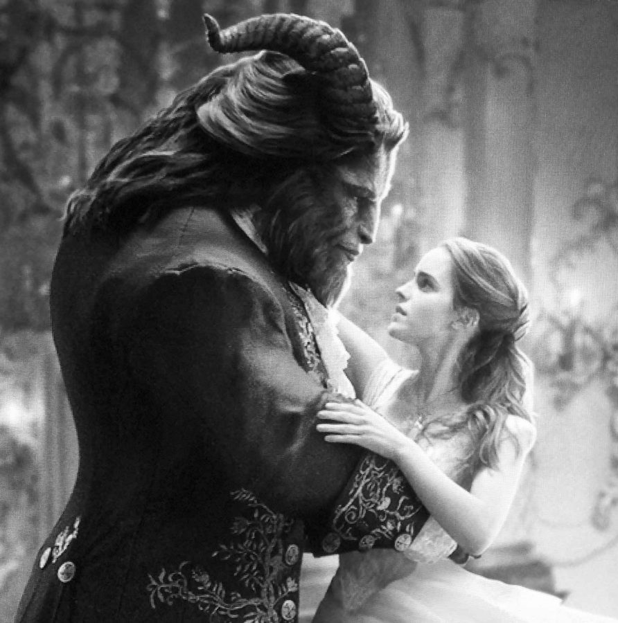 Beauty+and+the+Beast+recreates+dance+scene+from+animated+classic