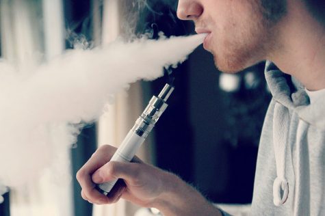The dangers of e-cigarettes affect the youth